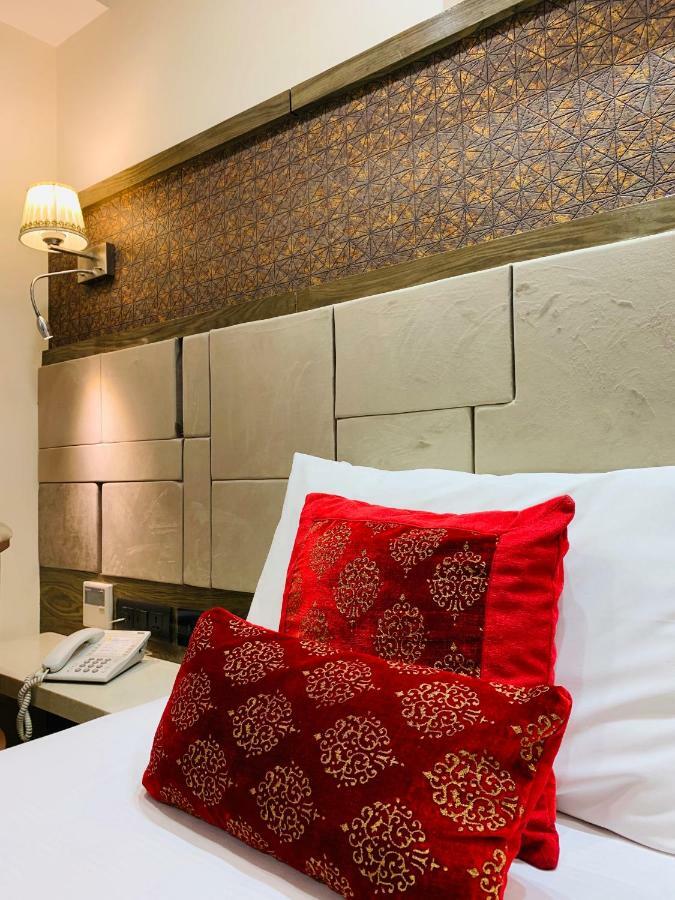 Premier Suite with Free Airport Pickup,925656115:JPEG
